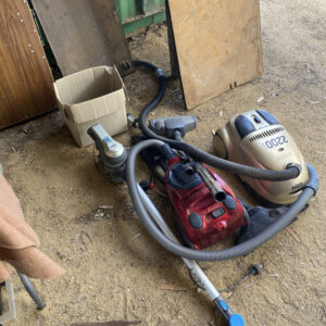 Household vacuum cleaners x 2